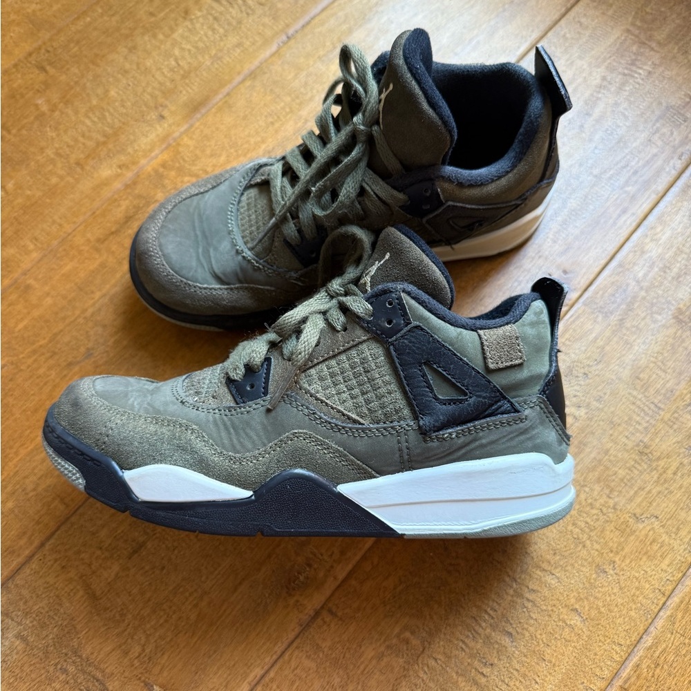 Jordan 4 Olive Green Kids Shoes